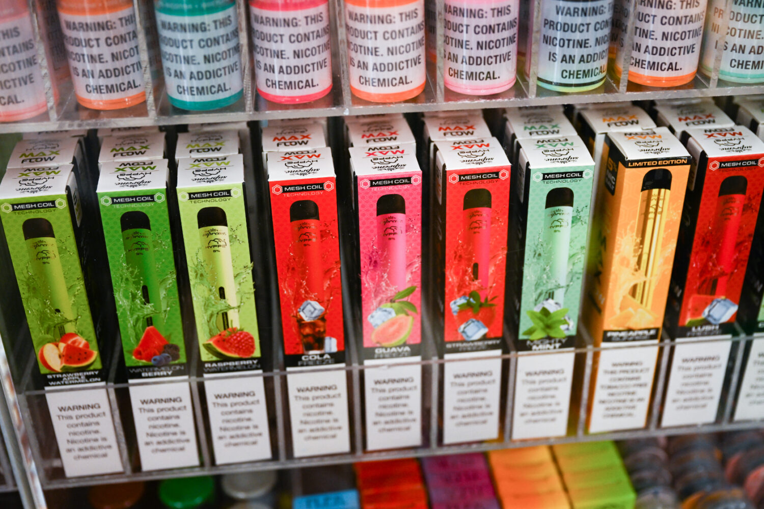 elf bar vape uk Teens vaping more flavored marijuana and less nicotine, study finds main image 1