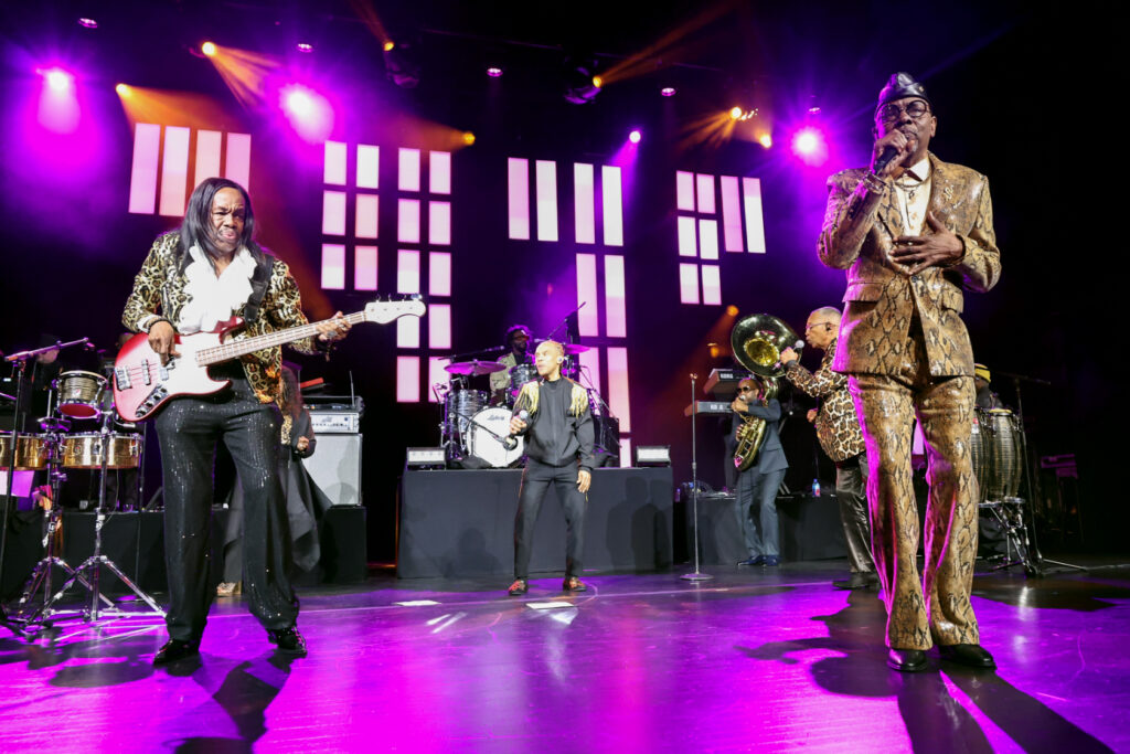 1A Record Club: 'Earth, Wind & Fire (To Be Celestial vs. That’s The Weight of The World)'